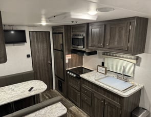 Starcraft Autumn Ridge Single Axle 182RB