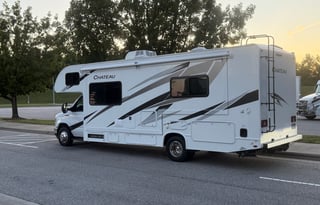 The Ultimate 2024 Thor Chateau - Delivery Option!