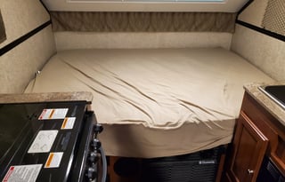 2017 Forest River RV Flagstaff Hard Side T21QBHW