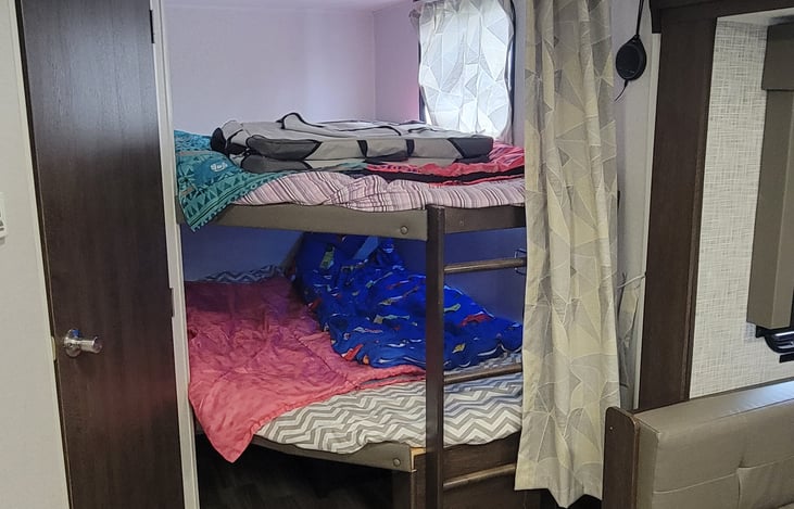RV Double bunks