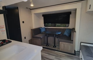 Wild Coast Bunkhouse - Family and Pet Friendly