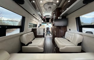 Airstream Interstate Lounge EXT