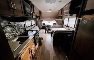 2020 Winnebago Spirit 25B