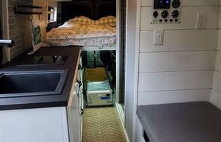 2022 Activan Mercedes-Benz 2500 Sprinter 170 4X4