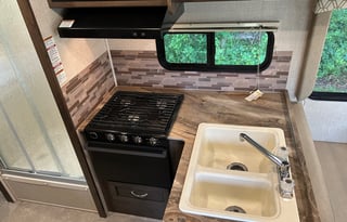2020 27Ft Cozy Cruiser