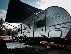 EAST TO WEST Della Terra 200RD