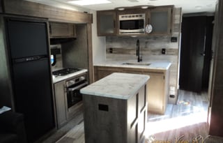 2019 KZ Connect C303RL (Pet Friendly and Sleeps 6)