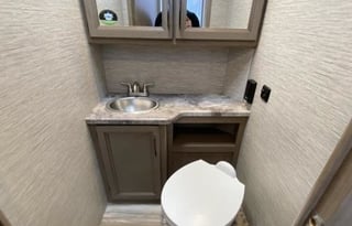 2022 Thor Class C 28A