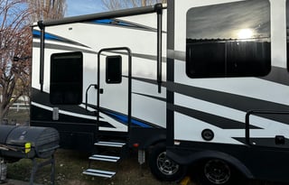 2021 fusion all seasons toy hauler Glamper