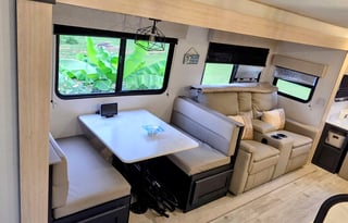 2025 Prime Time RV Avenger 28REI