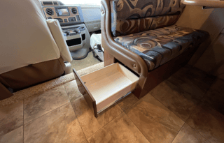 Ultimate home on wheels!-2013 Jayco Greyhawk 29KS