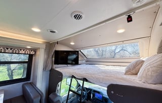 Entegra Odyssey 31F: The Ultimate Luxury Motorhome