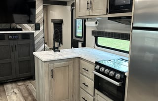 2 bdrm Camper with 2 A/C units!