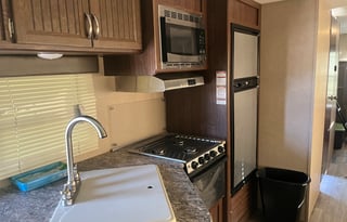2017 Dutchmen RV Coleman Lantern LT Series 15BH