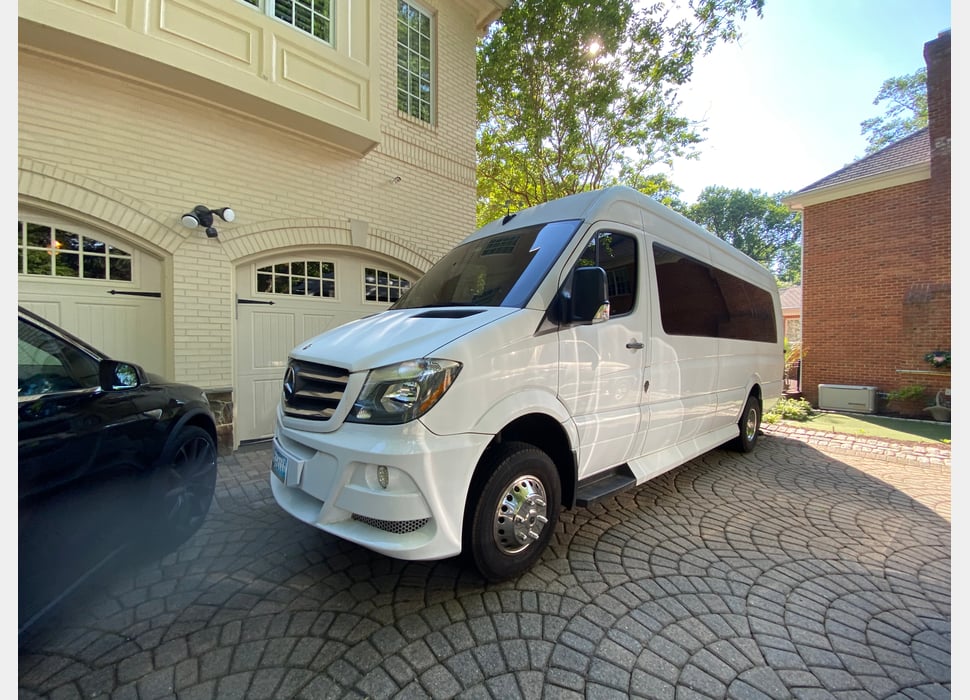Class A Motor Home rentals in Charlottesville