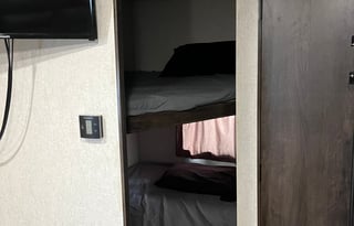 2018 Starcraft Autumn Ridge 260HR