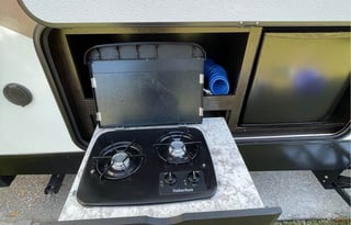 Small Family luxury Camper Rental