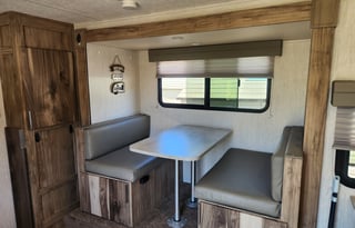 2022 Palomino RL189 - Solar/Batteries/Inverter