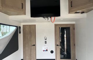 2022 Spacious Home Away from Home Toyhauler