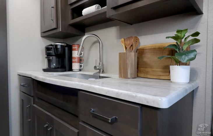 2022-Grand-Design-Transcend-Explor-297-QB-Copyright-at-StoneMountainRVs-dot-com