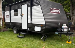 2021 Coleman-Fully Loaded Glamping Travel Trailer!