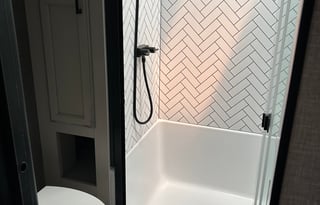 Desert Dream Getaway - 2022 Jayco Eagle 355MBQS