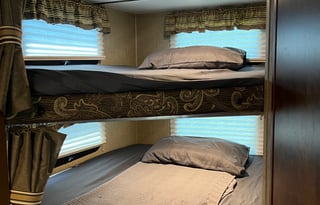 ***Delivery Only - Keystone Outback UL 276UBH