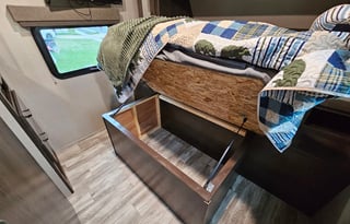 Stella's "love of the wild" Grand design Xplor