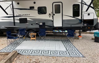 2019 Starcraft Launch Outfitter 27BHU