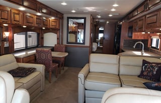 2013 Monaco Knight 40 DFT  "MONTY"