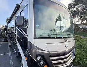 Fleetwood RV Flair LXE 31W