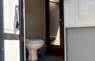 Cavs Camper - Beautiful 37' TT with Bunk House!!