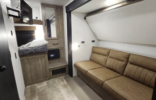 Holidays are here Book early 3 ACs, 2 Bathrooms!!!