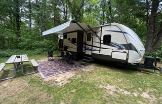 FULLY STOCKED FAMILY RV | WE DELIVER & SET UP