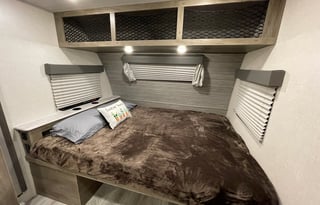 2022 Forest River RV Surveyor 19BHLE Bunkhouse