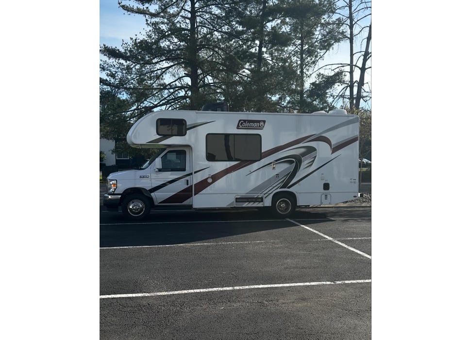 Class C Motor Home rentals in Hendersonville