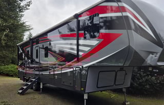 STEVE AND PEGGYS RV RENTAL AND HOSTING.