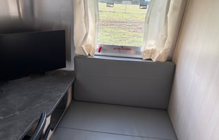 Airstream Glamping in Style/Remote OfficeStarlink