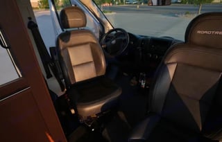 2018 RoadTrek Simplicity SRT ➡ Explore with EASE