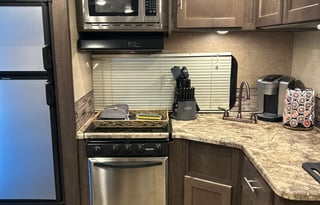 2016 Forrest River Surveyor 251RKS