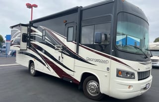 A Beautiful Luxury Motorhome!