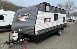 2022 Coleman Lantern LT 17B, Light and easy to tow