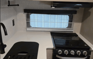 2022 Forest River Flagstaff Micro Lite 25FBLS
