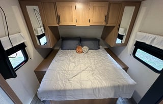 Escape to Adventure in Our Spacious Camper!