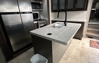 2021 Grand Design Momentum M-Class 381M