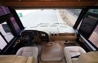 Winnebago:King Bed • FREE WiFi • Solar