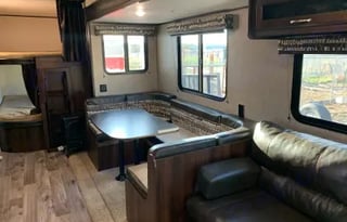 Family approved 1/2-ton towable Jayco w/bunks