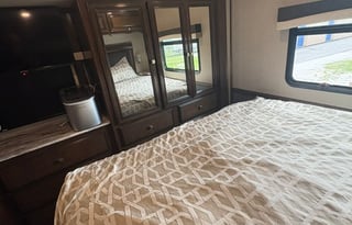 2020 Fleetwood FLAIR 35R (A-4)