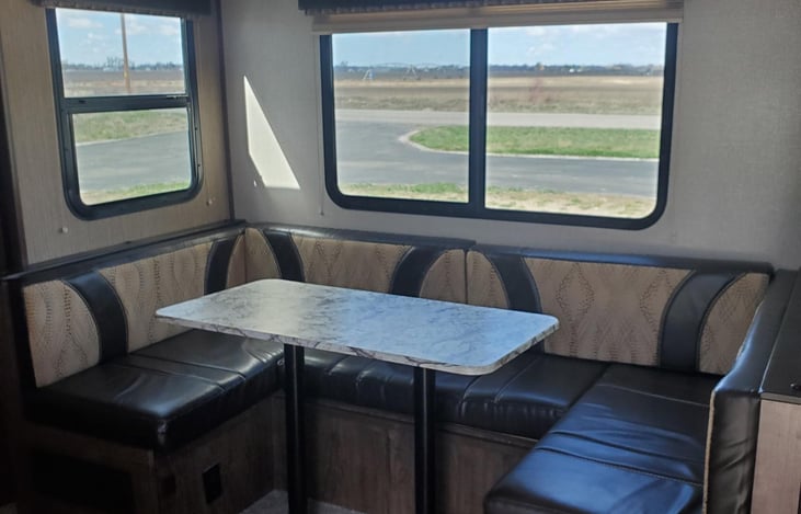 Dinette folds down to single +