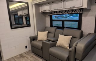 2022 Jayco Greyhawk 30Z